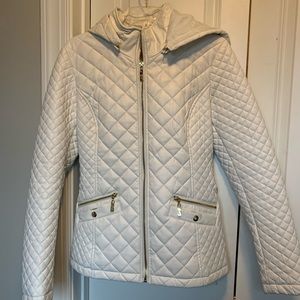 Guess fitted white coat